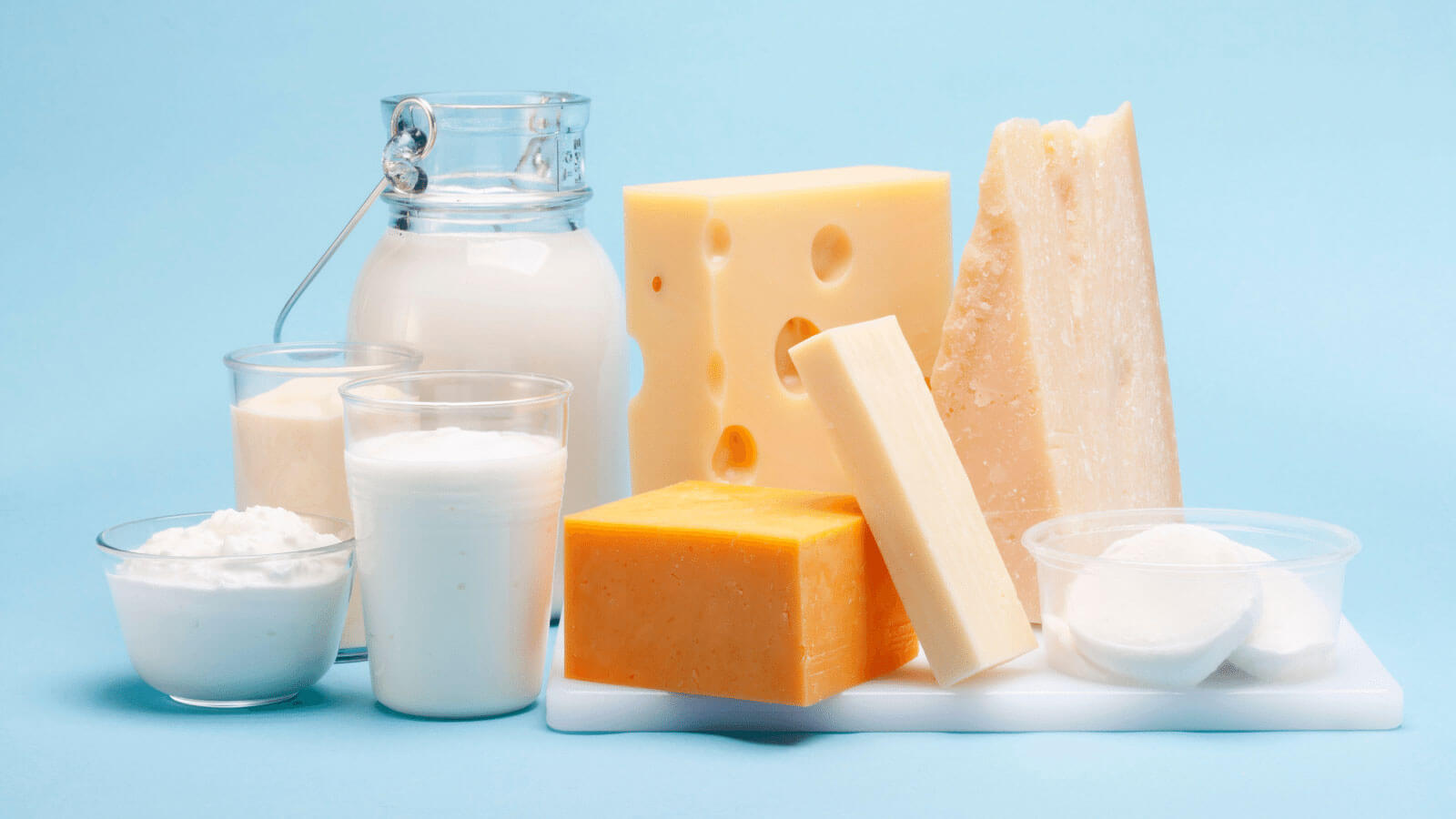 Selection of dairy products.