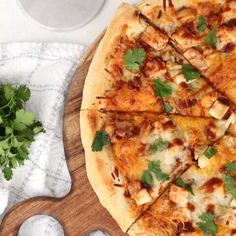 Easy BBQ Chicken Pizza