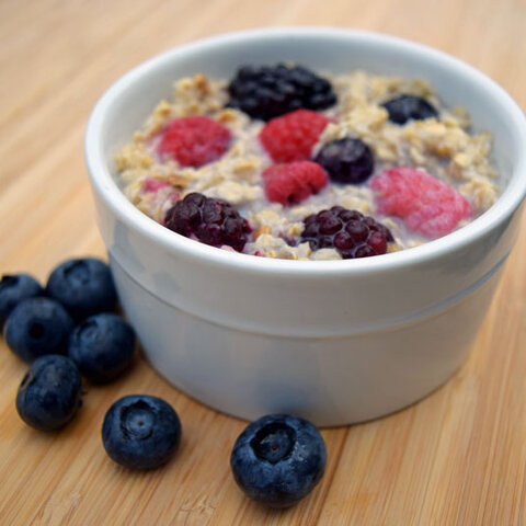 Quick Berry Oatmeal