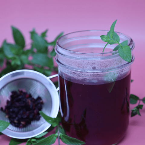 blueberry tea in a glass