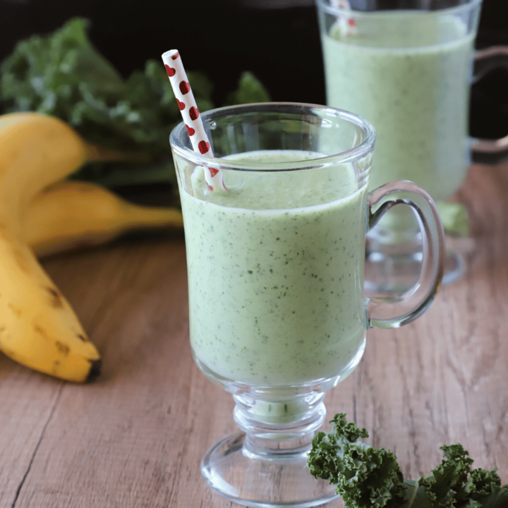 Banana kale smoothie