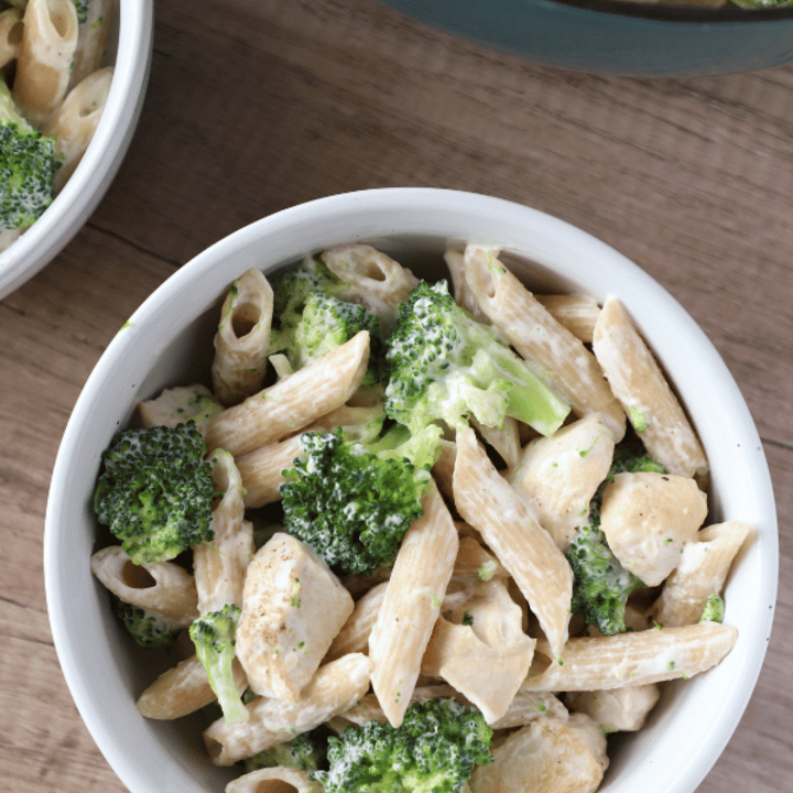 Chicken alfredo in a bowl