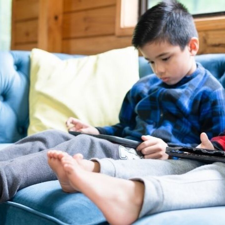 children using tablets