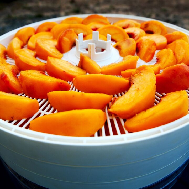 dehydrating peaches