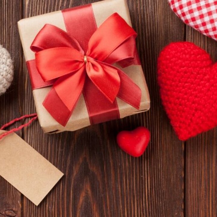 hearts-gifts-valentines-day