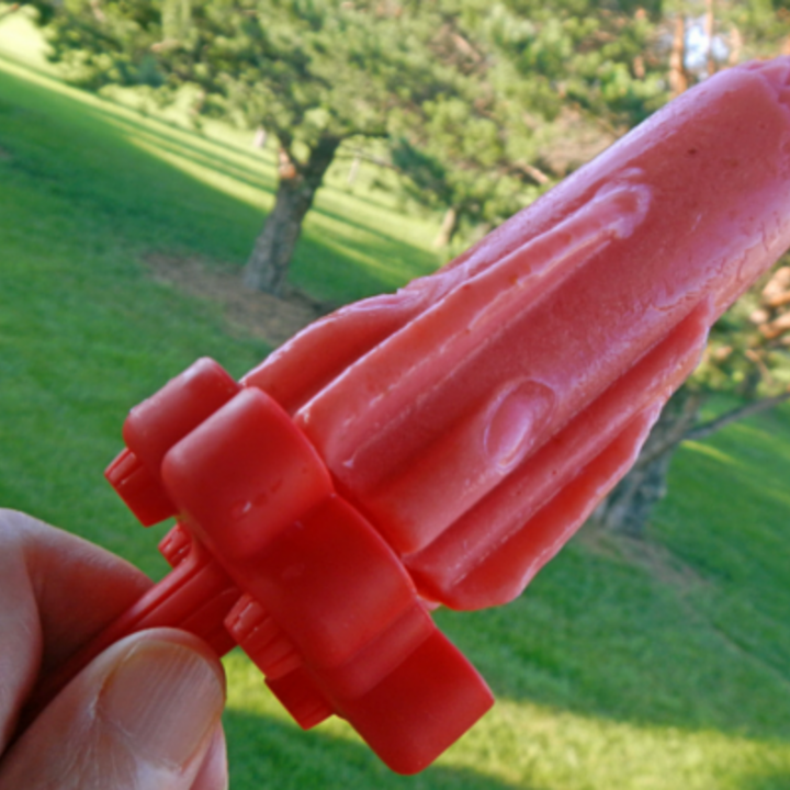 strawberry freezer pop