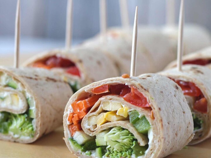 Crunchy vegetable wraps