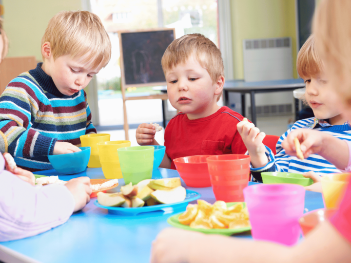 kids eating