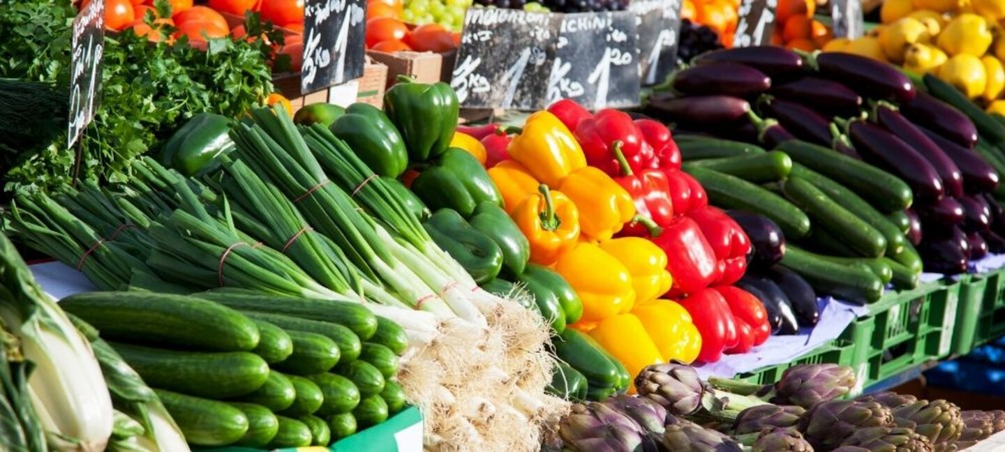 farmers market