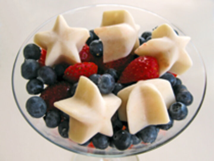 yogurt stars with berries