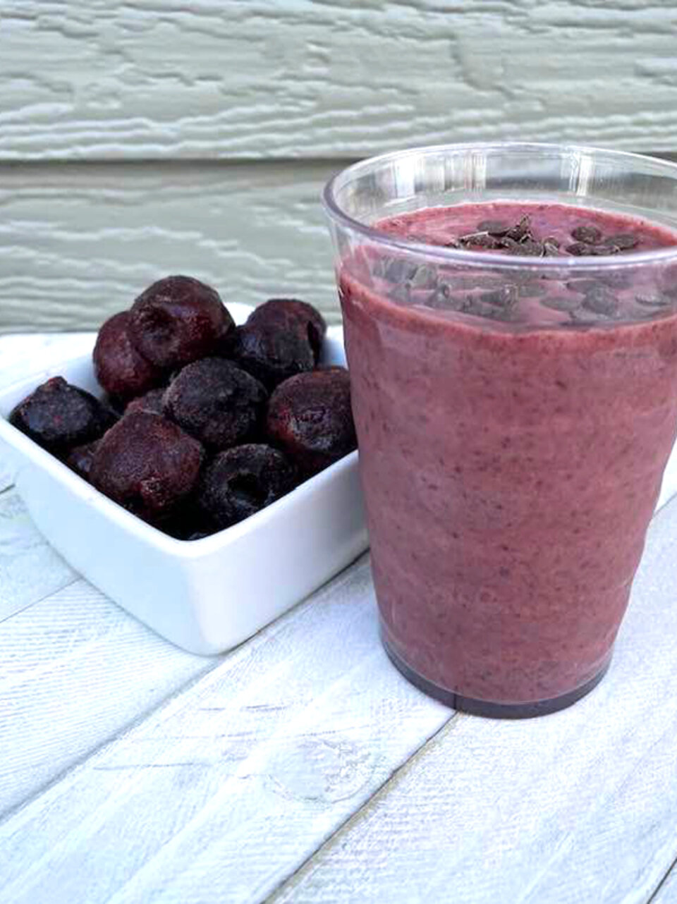 chocolate cherry smoothie