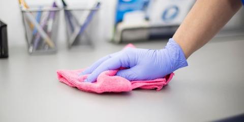 cleaning-with-gloves