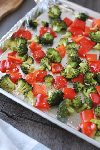 Roasted broccoli with red peppers